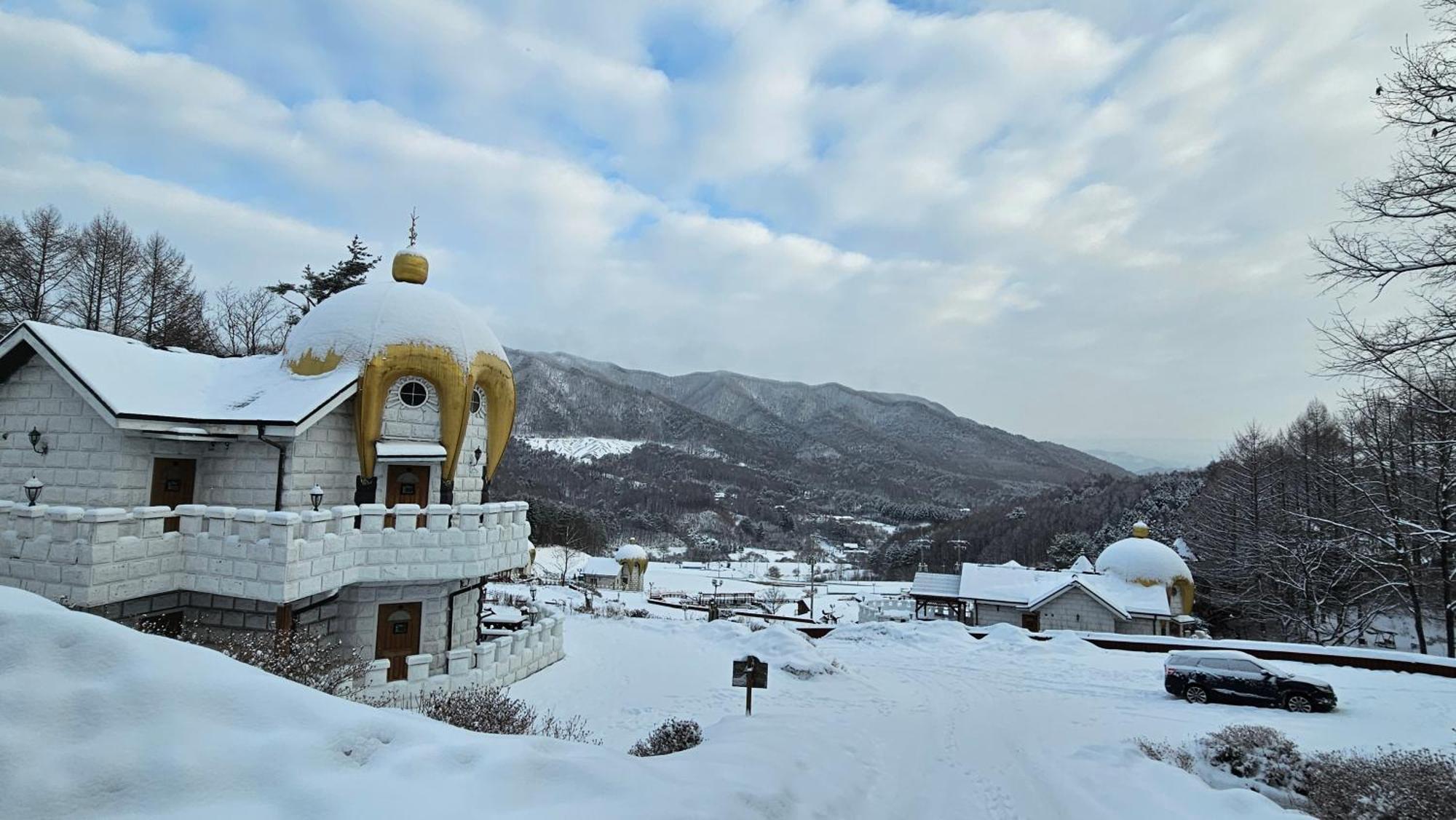 Elf Resort Hotel Pyeongchang Exteriör bild