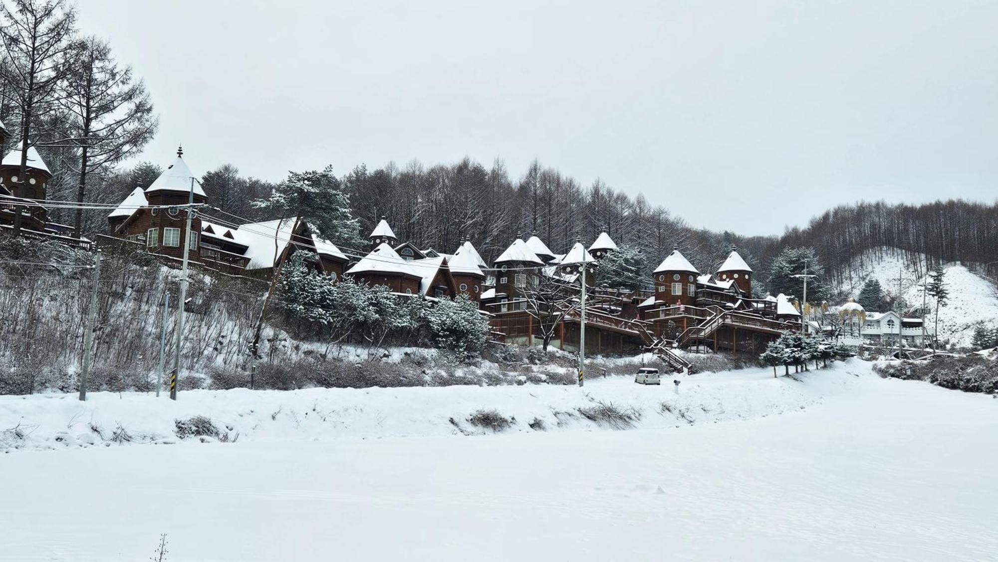 Elf Resort Hotel Pyeongchang Exteriör bild